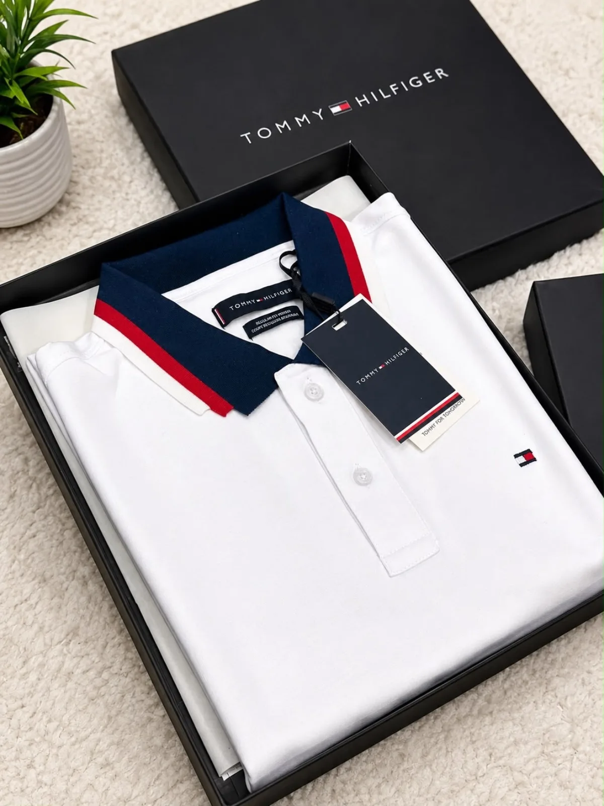 Tommy Hilfiger T Shirt